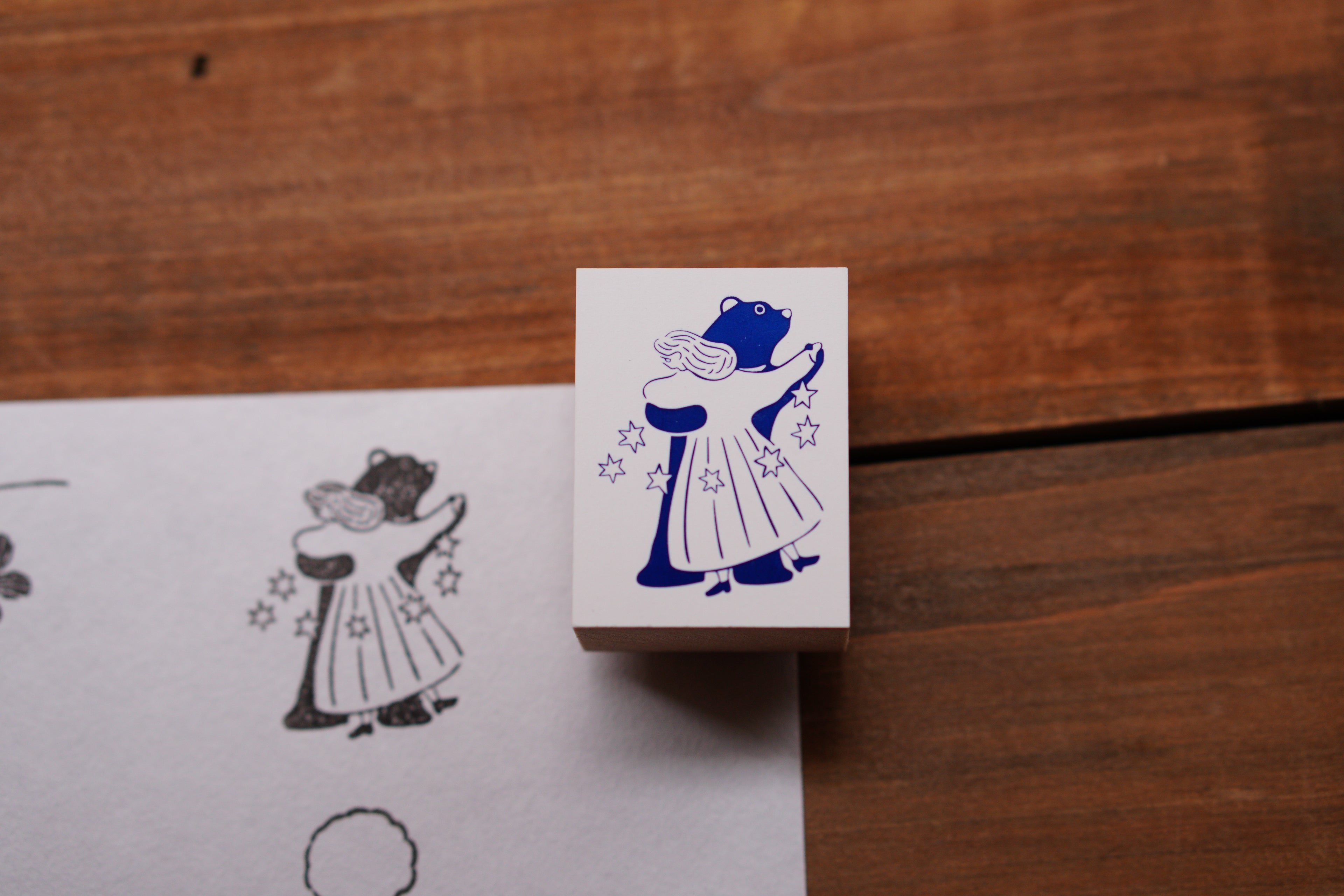 Dancing with the bear Stamp 印章