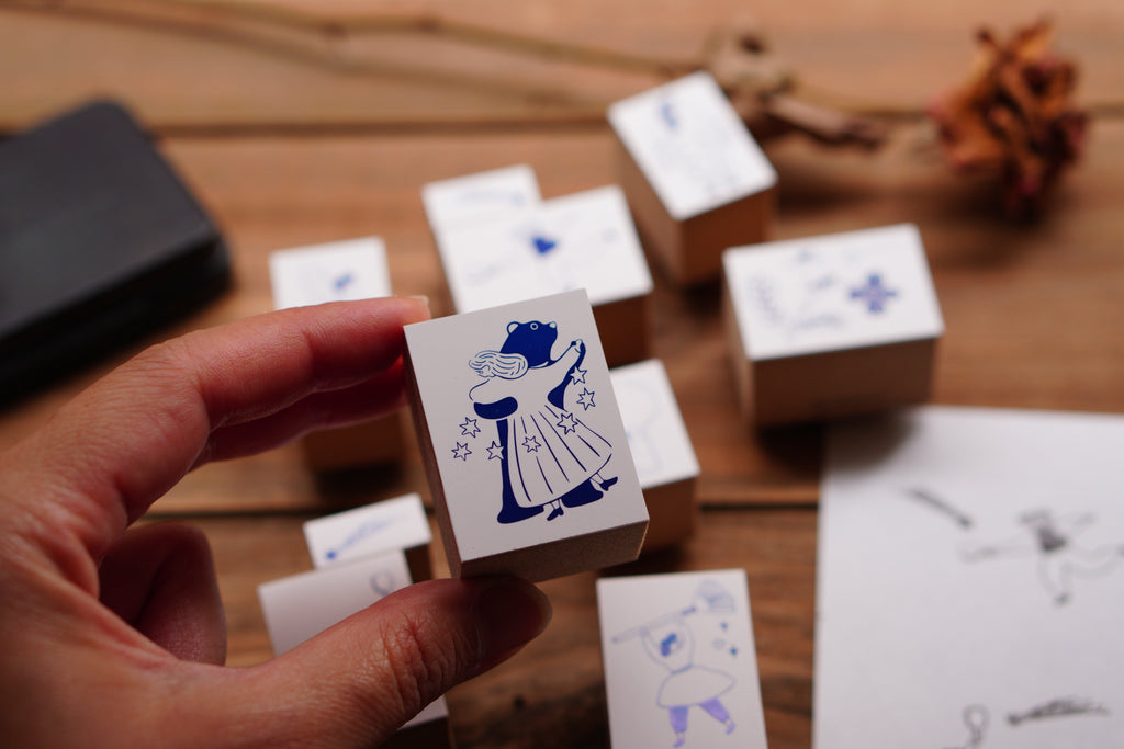 Dancing with the bear Stamp 印章