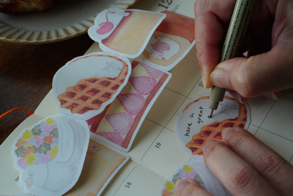 Whimsical Desserts Memo Roll 貼紙捲